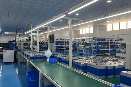 10m 150W solar street lights are being shipped to Brazil in bulk