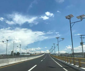 Solar LED Street Light for High-Speed Highways.png