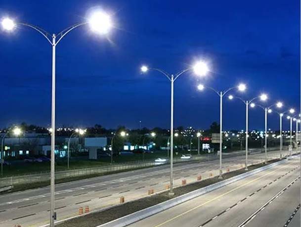 How Long Do Street Light Poles Last? Lifespan, Materials, and Key Factors