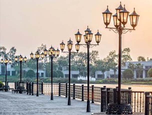What Is a Galvanized Street Light Pole?