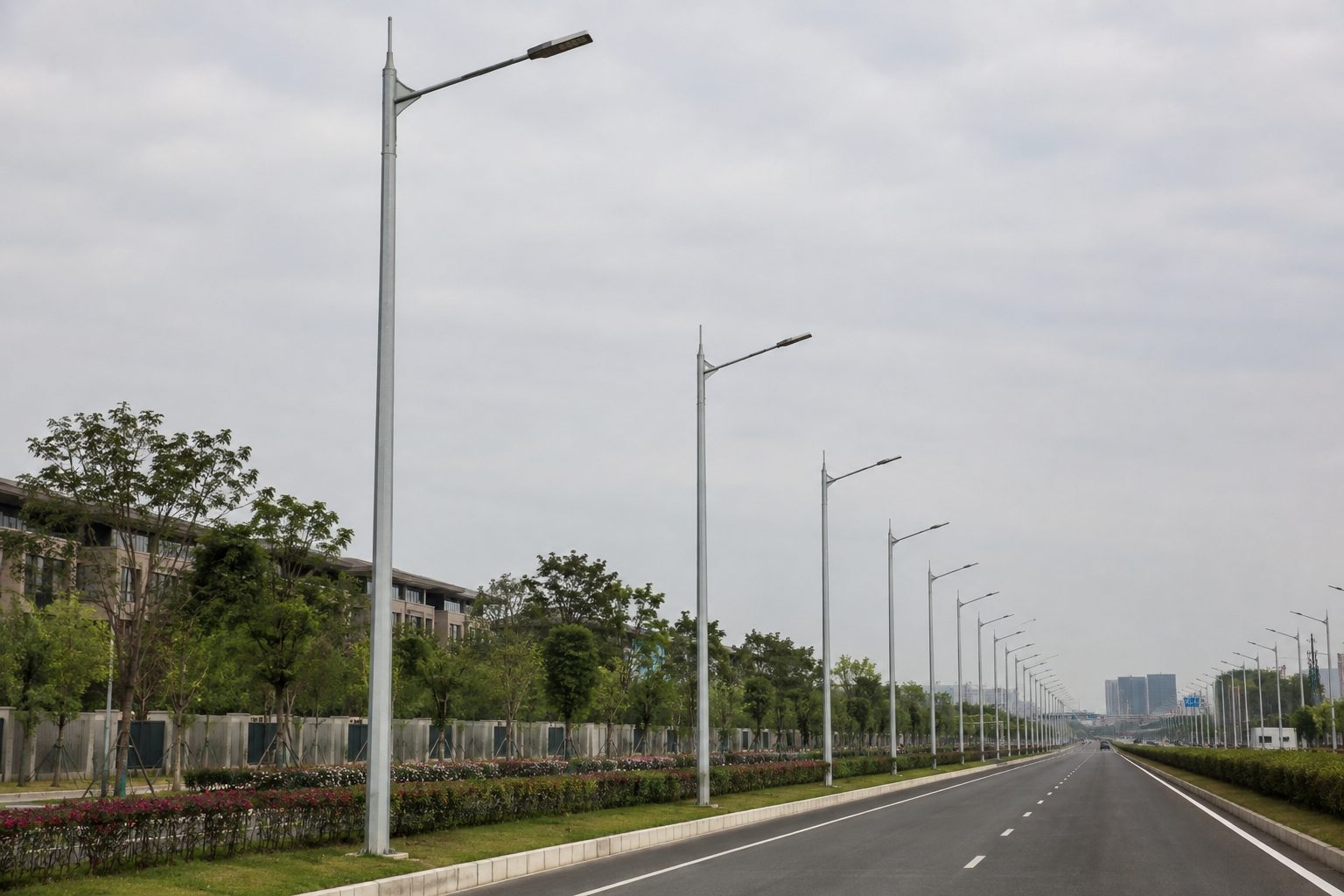 What Is a Galvanized Street Light Pole?